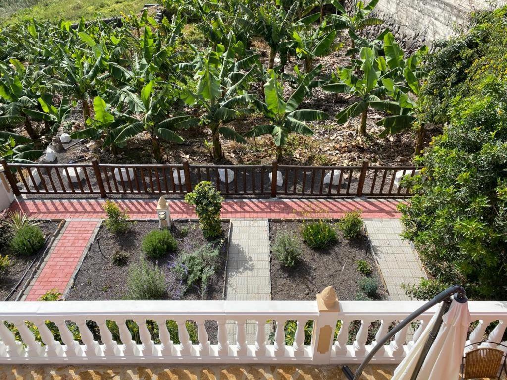 Banana House Villa Ермигуа Екстериор снимка